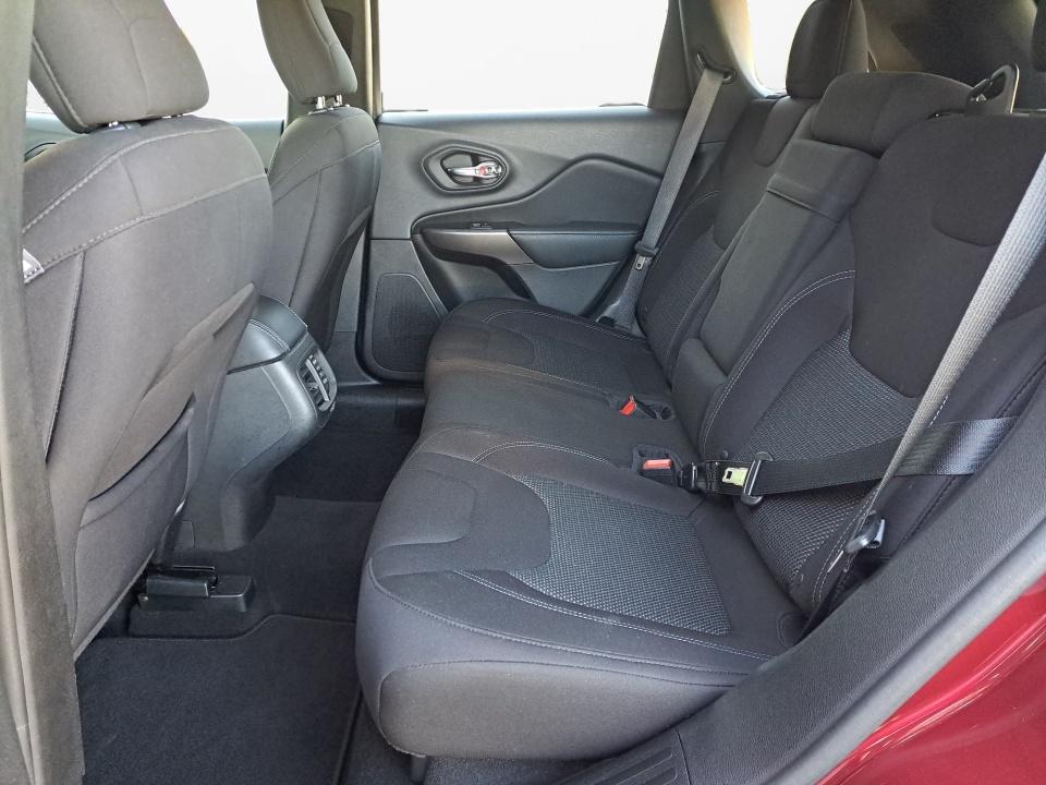 Used 2019 Jeep Cherokee SUV