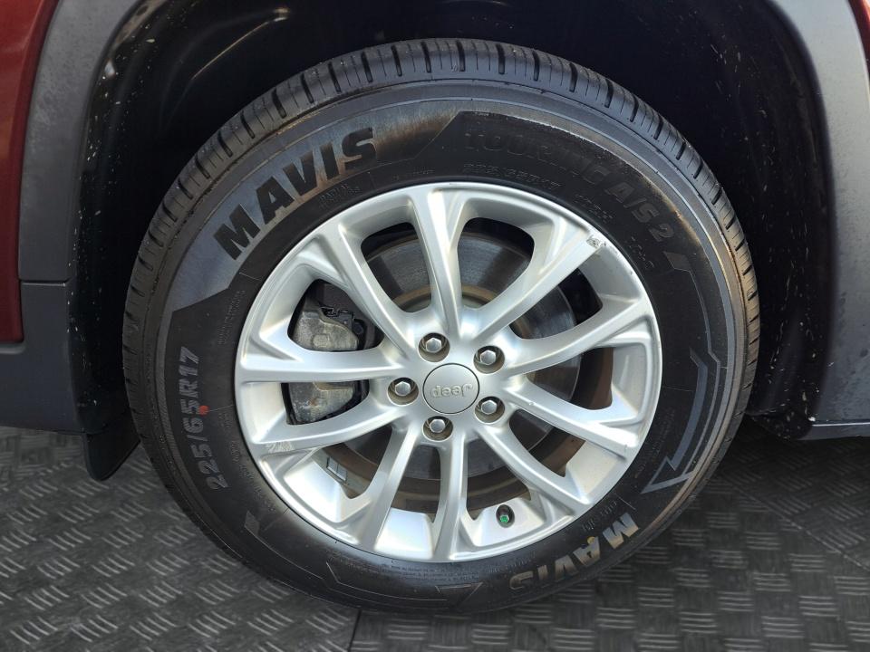 Used 2019 Jeep Cherokee SUV