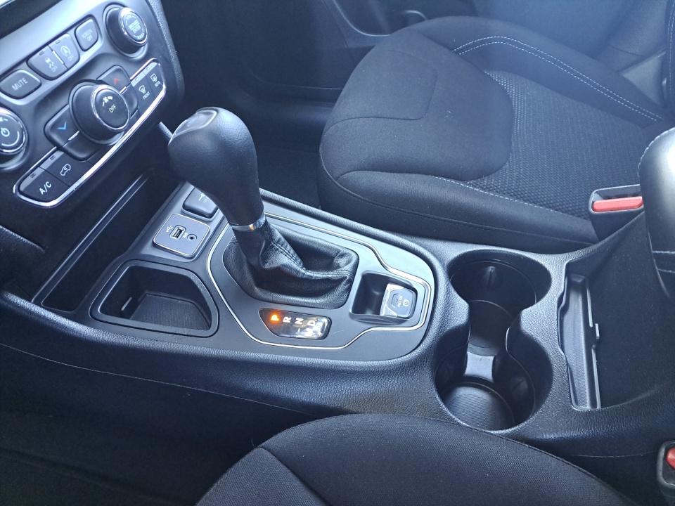 Used 2019 Jeep Cherokee SUV