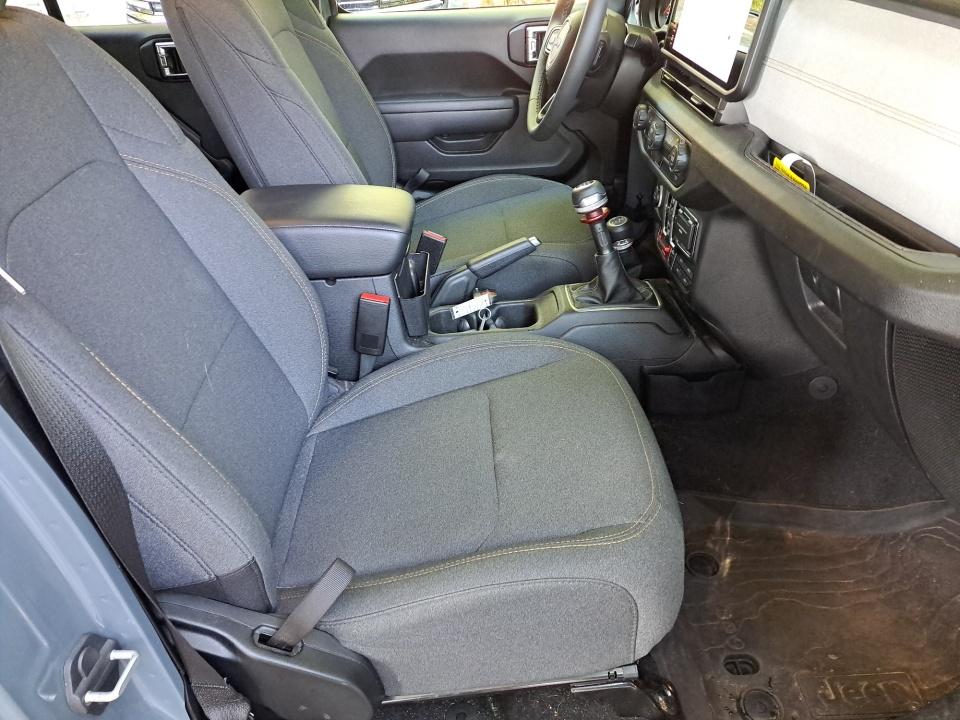 Used 2025 Jeep Wrangler SUV