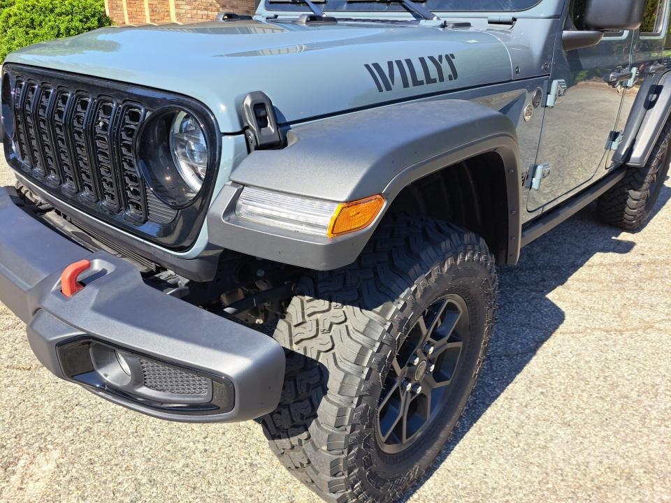 Used 2025 Jeep Wrangler SUV
