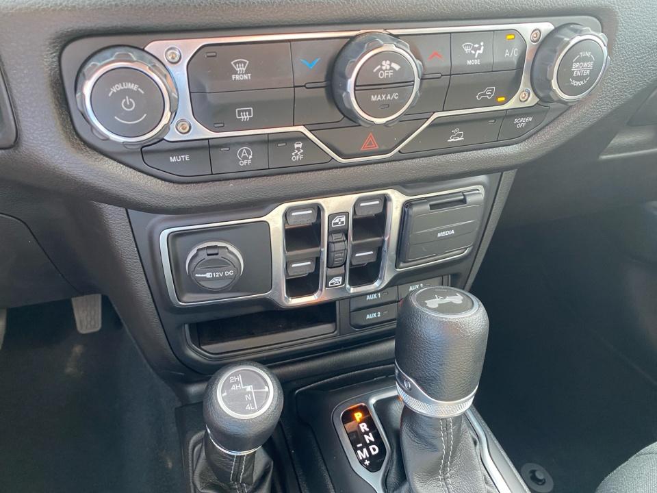 Used 2024 Jeep Wrangler SUV