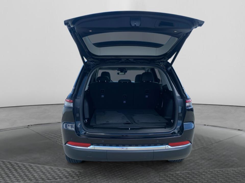 Used 2022 Jeep Grand Cherokee SUV