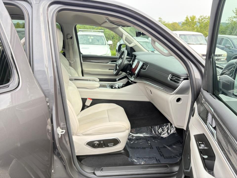 Used 2022 Jeep Wagoneer SUV