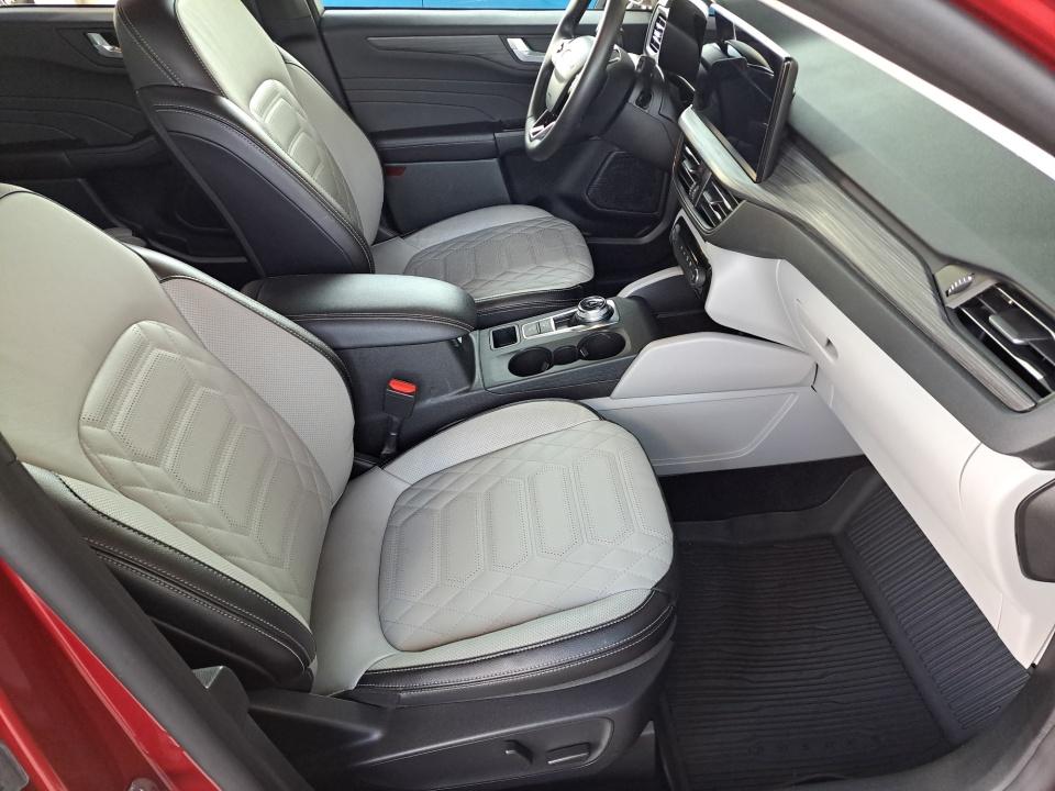 Used 2024 Ford Escape SUV