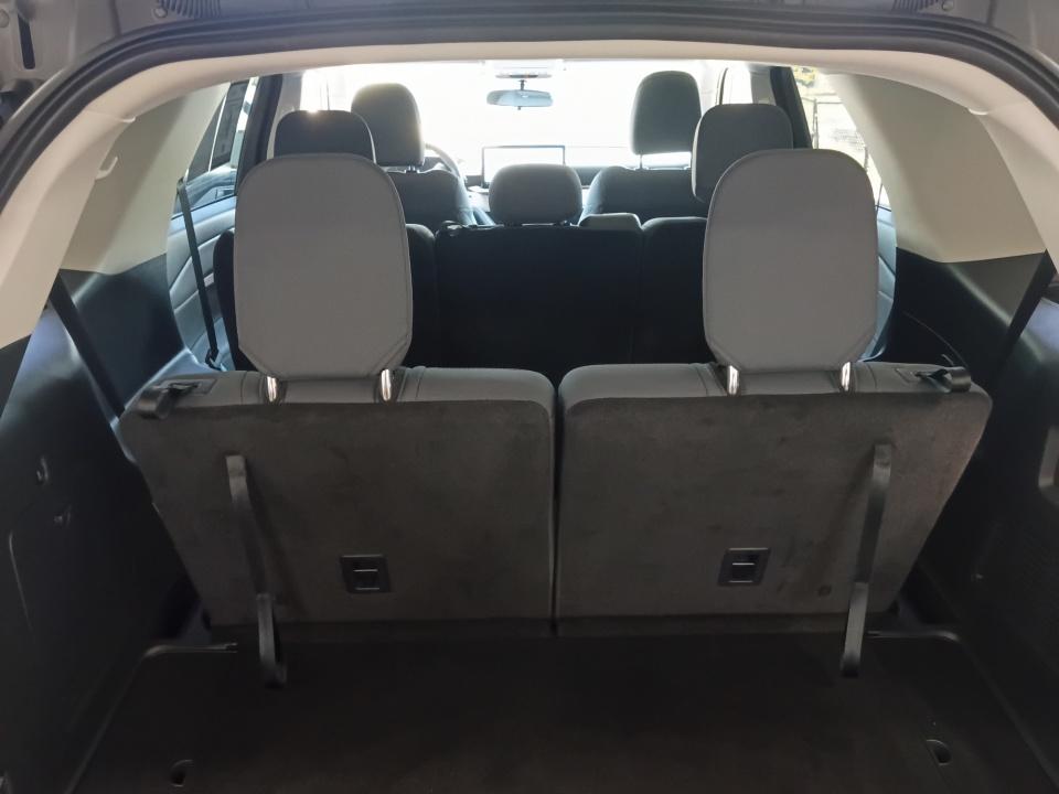 Used 2025 Ford Explorer SUV