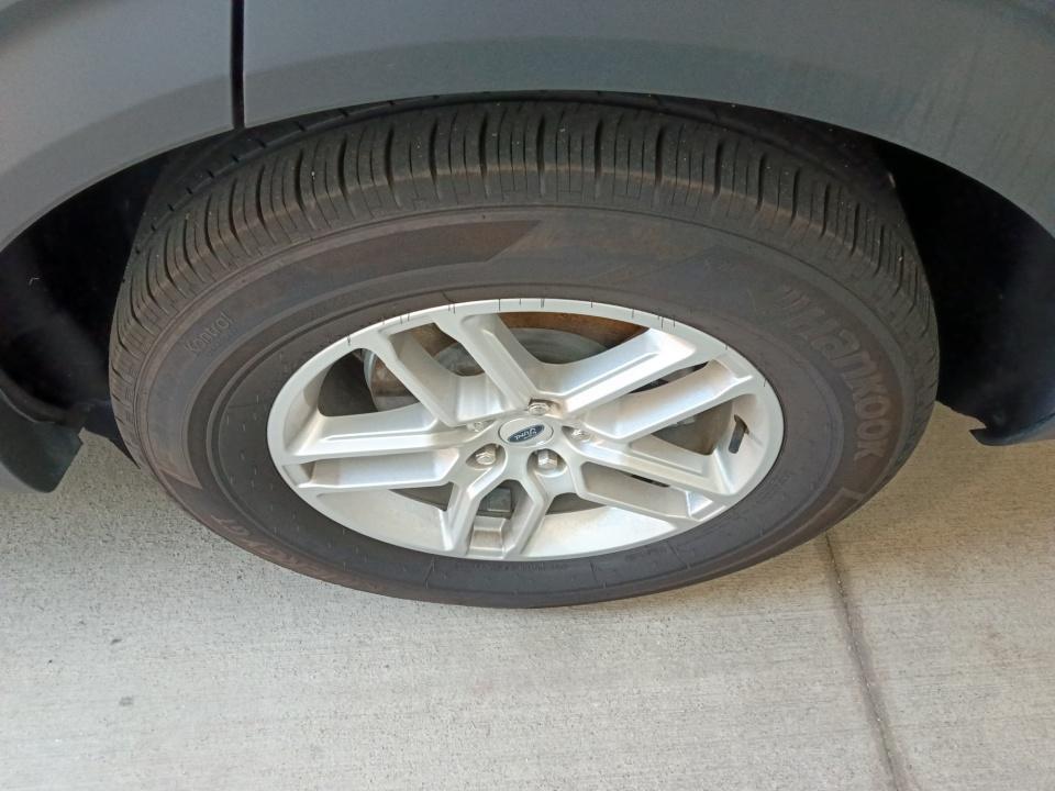 Used 2025 Ford Explorer SUV