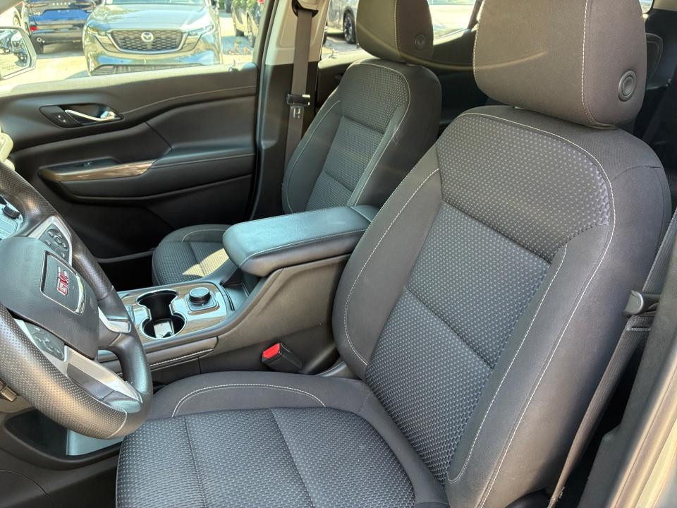 Used 2023 GMC Acadia SUV
