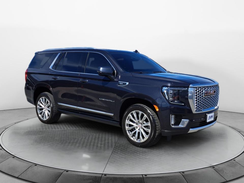 DUB CITY GMC YUKON メタリックブルー 2023 GMC Yukon | Flow Automotive Companies
