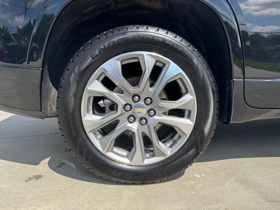 Used 2021 Chevrolet Traverse SUV