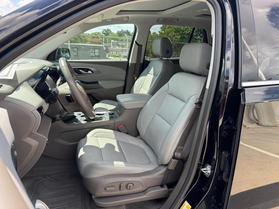 Used 2021 Chevrolet Traverse SUV