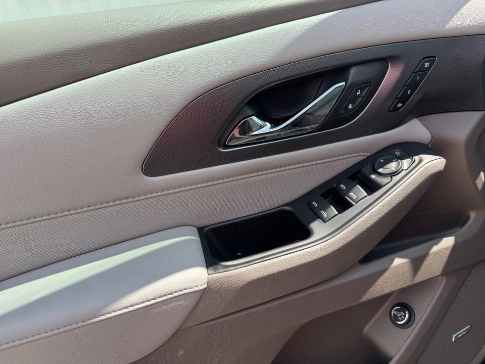 Used 2021 Chevrolet Traverse SUV