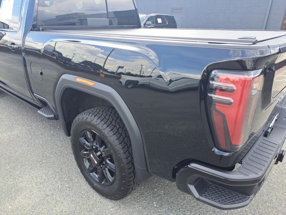 Used 2024 GMC Sierra 2500HD Truck