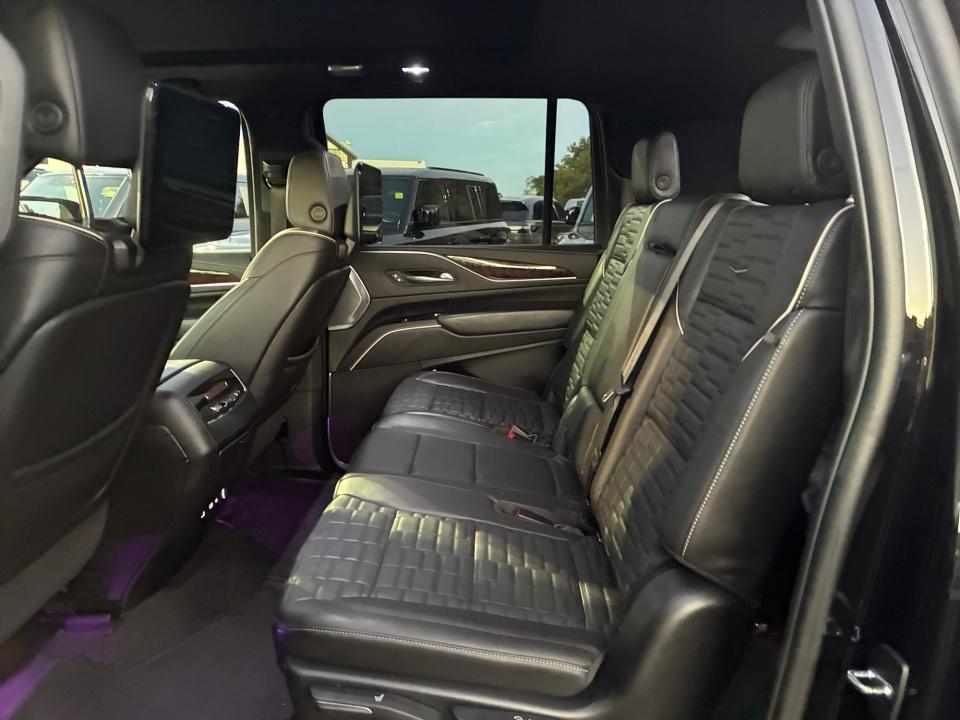 Used 2022 Cadillac Escalade ESV SUV