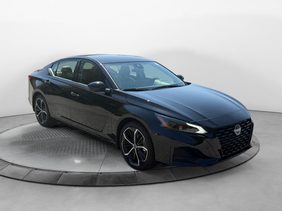 Black 2026 Nissan Altima Sedan Front-Wheel Drive Automatic
