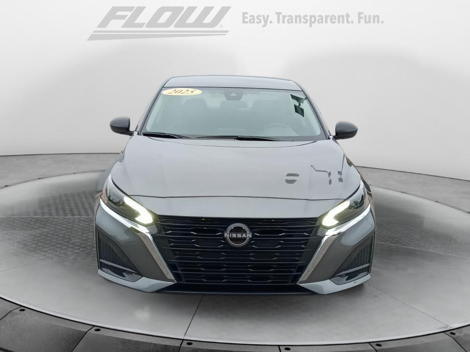 Used 2025 Nissan Altima Sedan