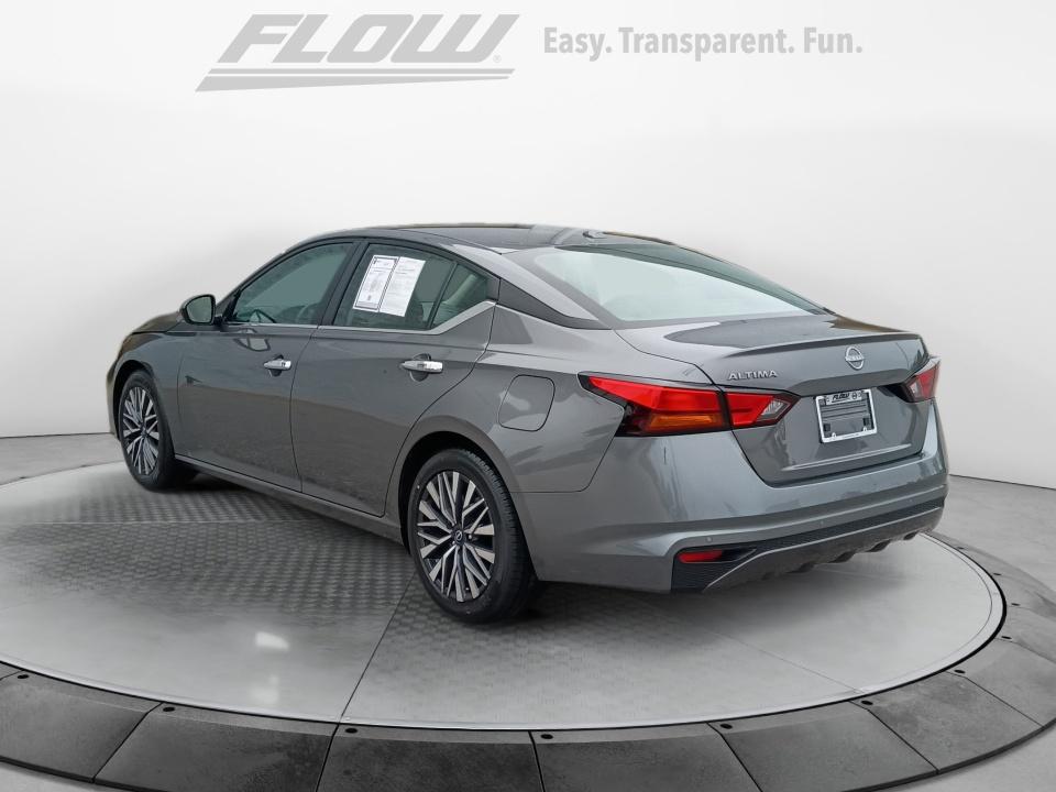 Used 2025 Nissan Altima Sedan