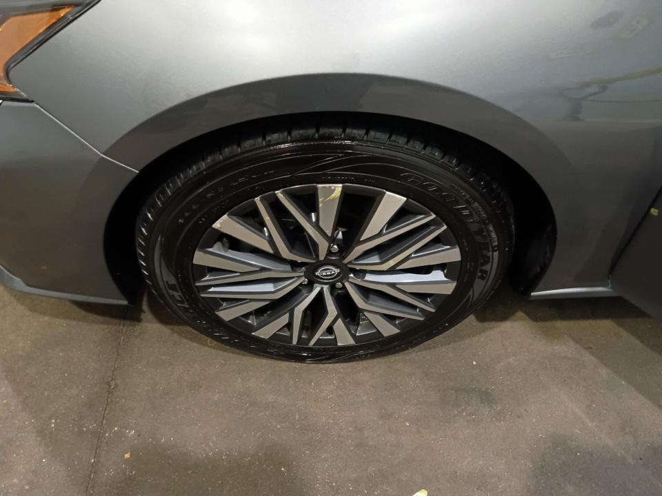 Used 2025 Nissan Altima Sedan