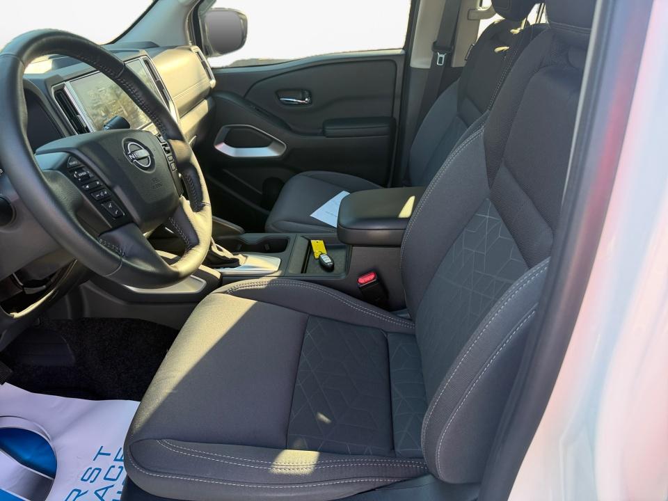 Used 2025 Nissan Frontier Truck