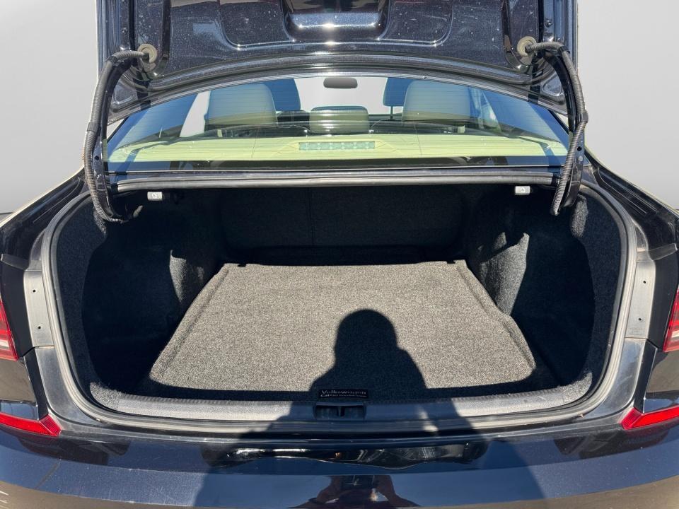 Used 2018 Volkswagen Passat Sedan