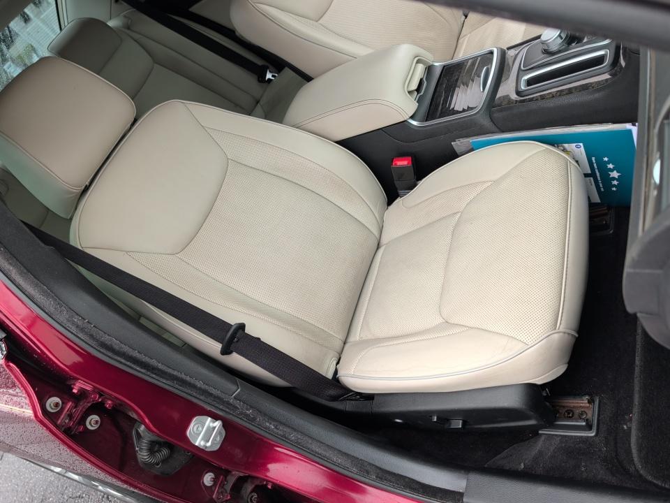 Used 2017 Chrysler 300C Sedan