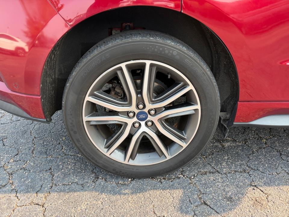 Used 2019 Ford Edge SUV