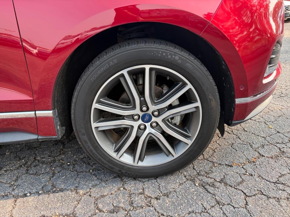 Used 2019 Ford Edge SUV