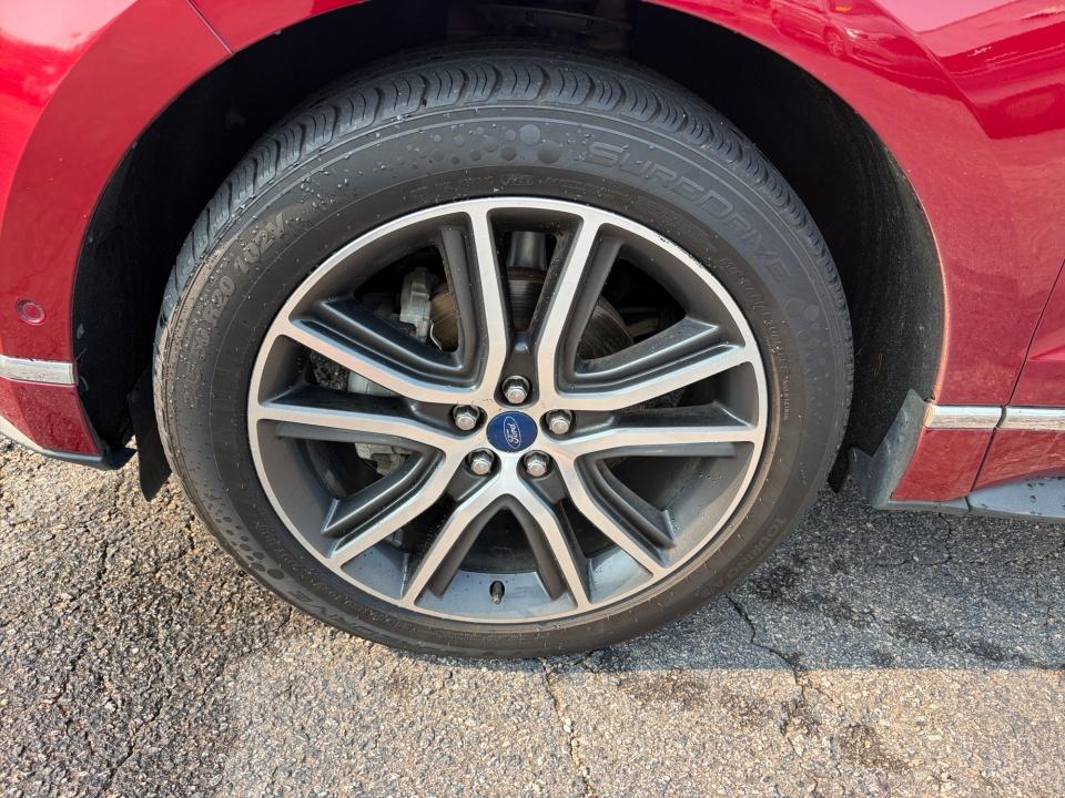 Used 2019 Ford Edge SUV