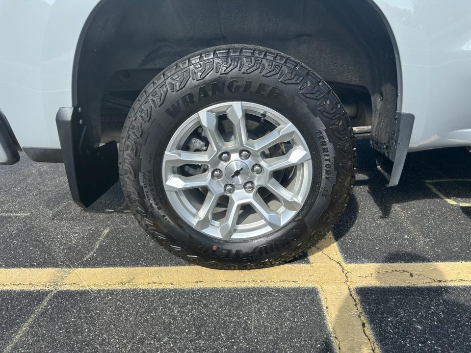 Used 2025 Chevrolet Silverado 1500 Truck