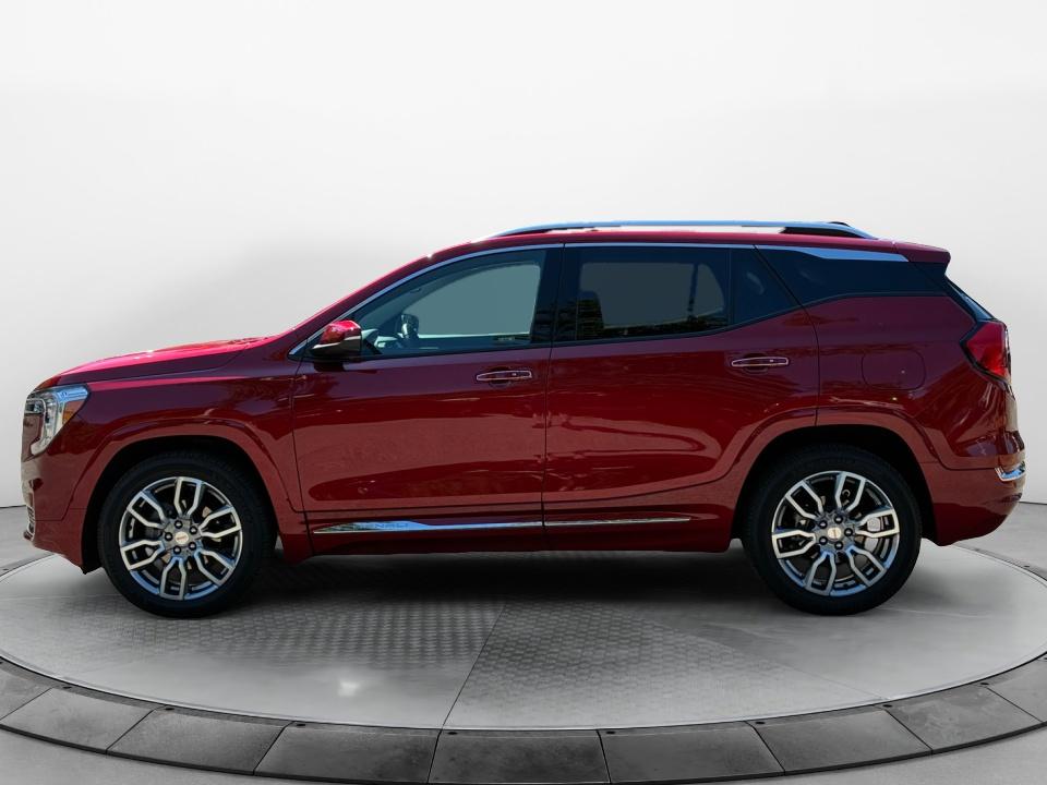 Used 2024 GMC Terrain SUV