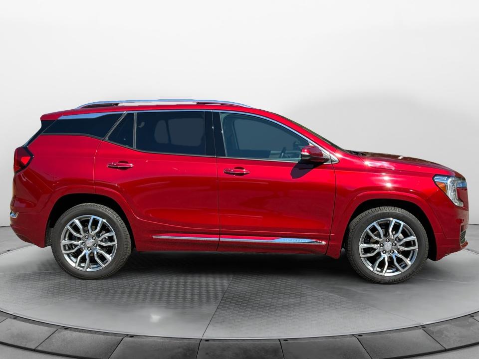 Used 2024 GMC Terrain SUV