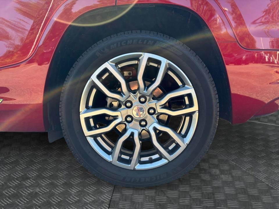 Used 2024 GMC Terrain SUV