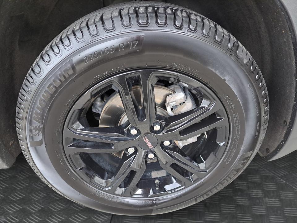 Used 2024 GMC Terrain SUV