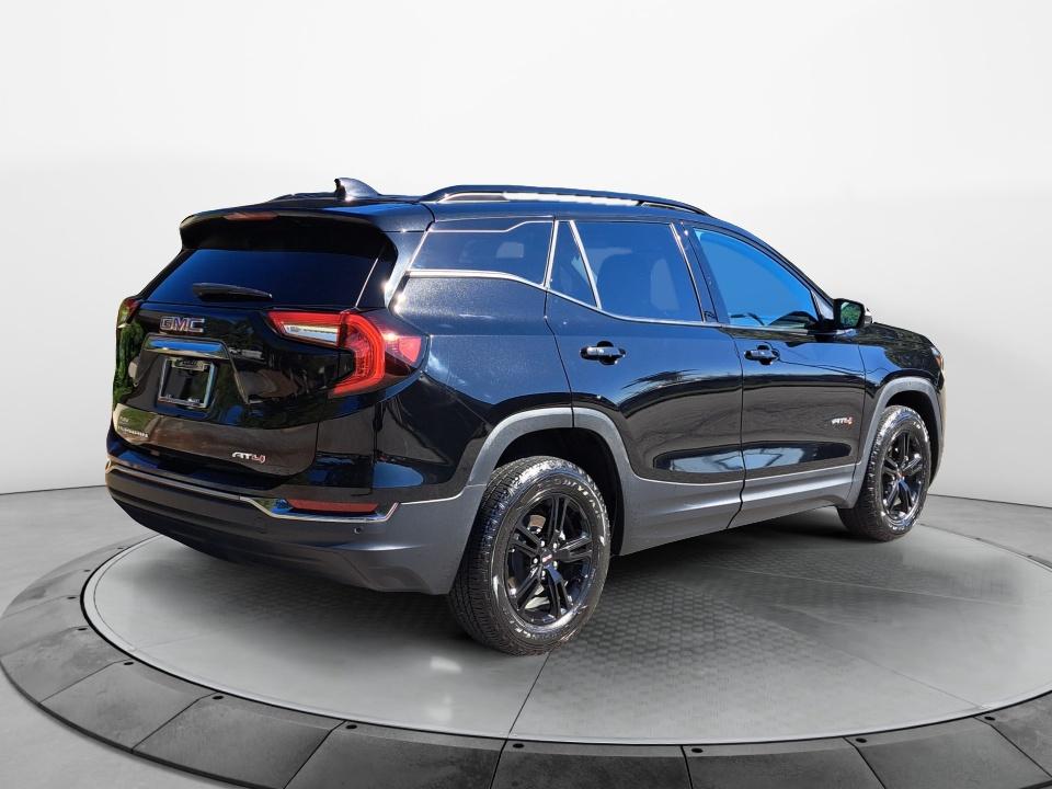 Used 2024 GMC Terrain SUV