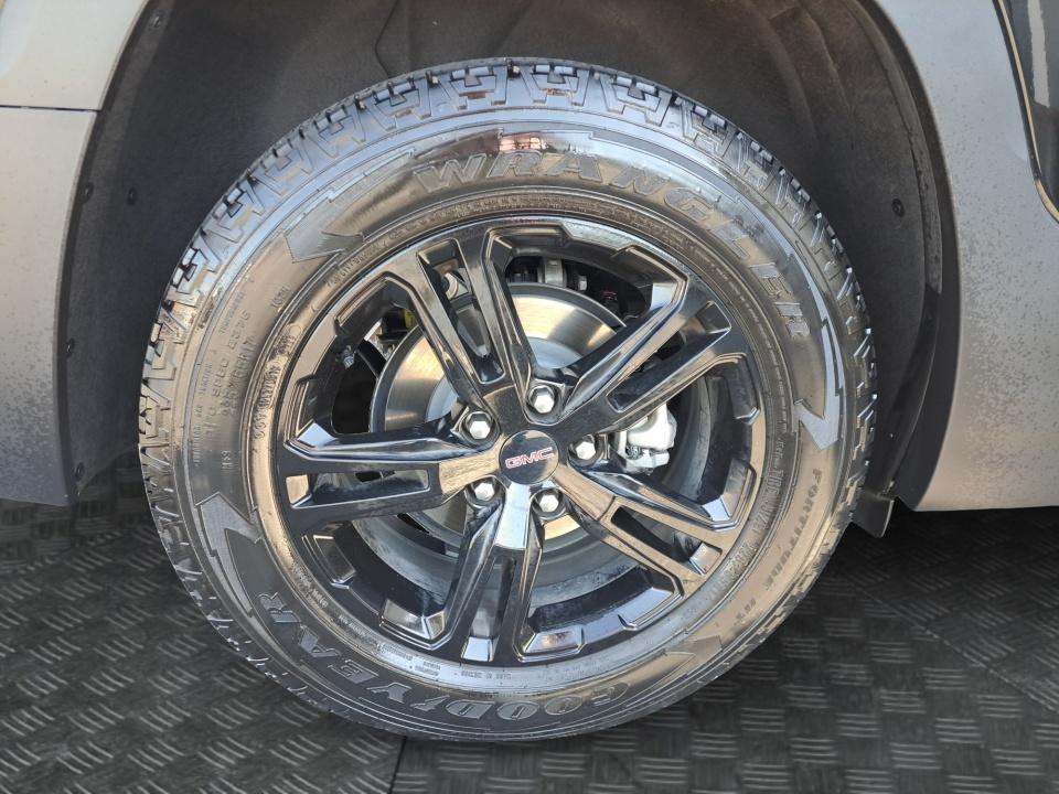 Used 2024 GMC Terrain SUV