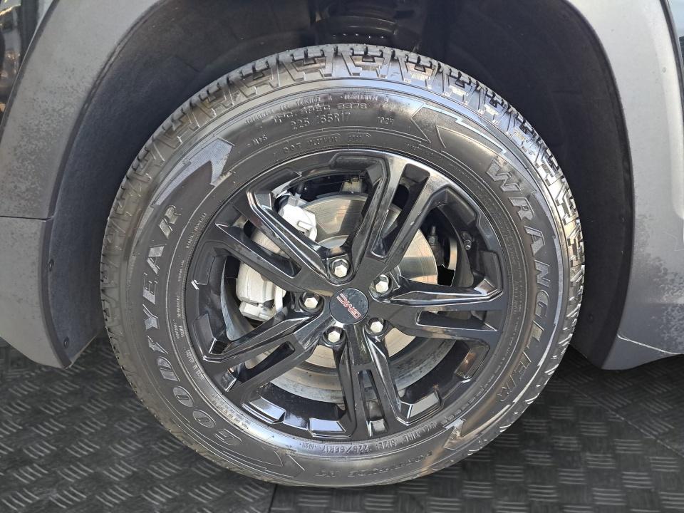 Used 2024 GMC Terrain SUV