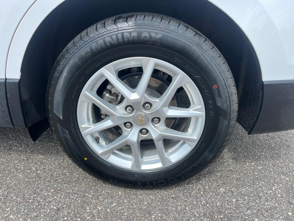 Used 2024 Chevrolet Equinox SUV