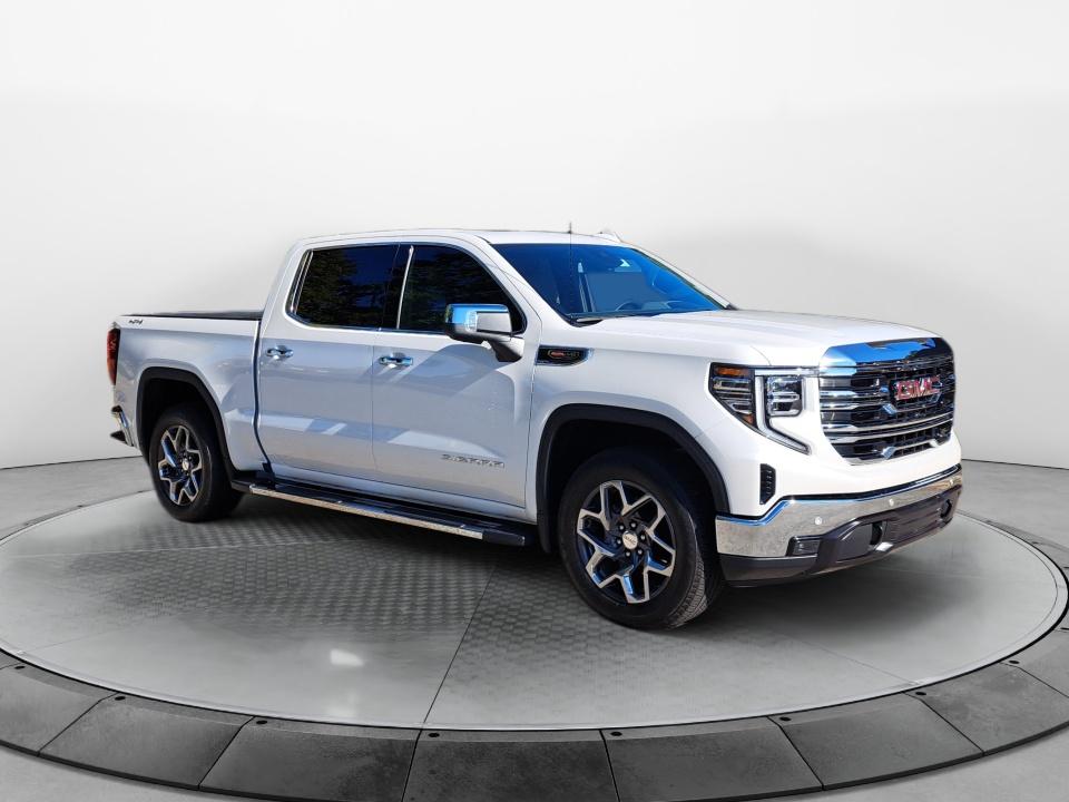  2025 GMC Sierra 1500 SLT Crew Cab 4WD   
