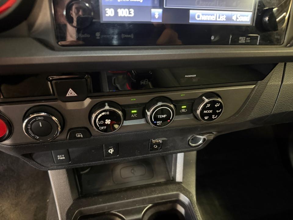 Used 2016 Toyota Tacoma Truck