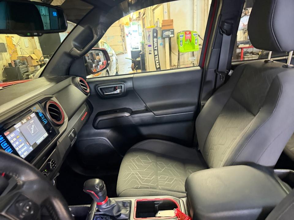 Used 2016 Toyota Tacoma Truck