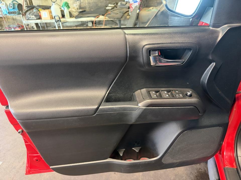 Used 2016 Toyota Tacoma Truck