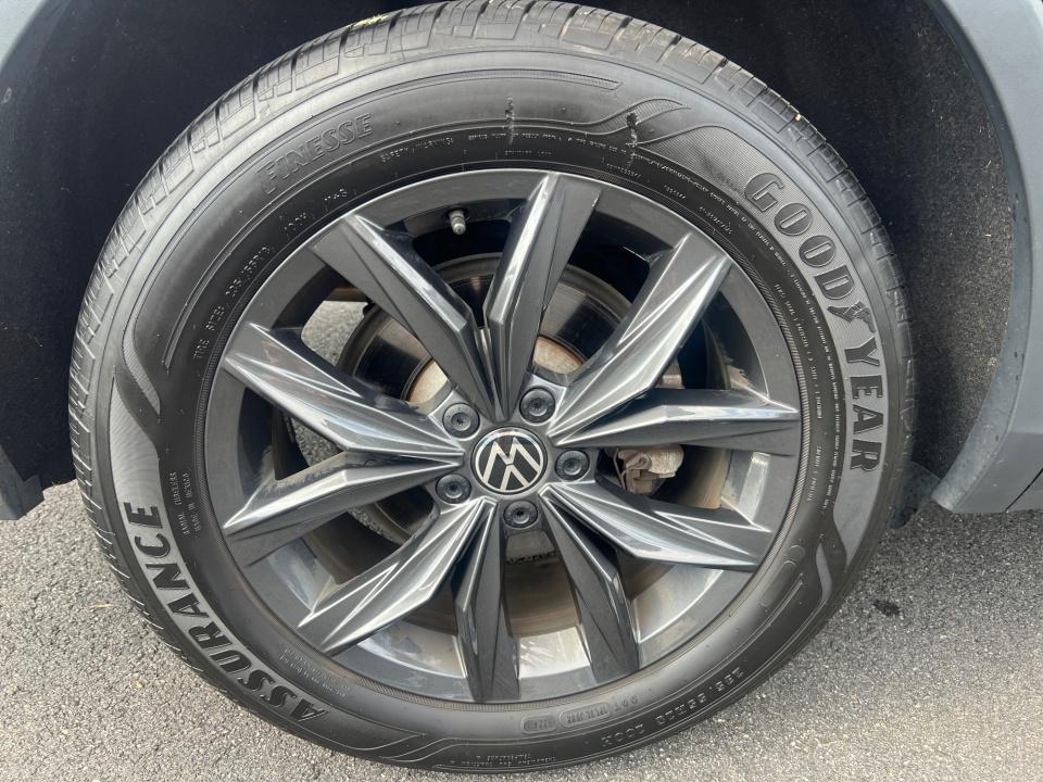 Used 2024 Volkswagen Tiguan SUV