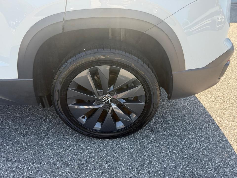 Used 2022 Volkswagen Taos SUV