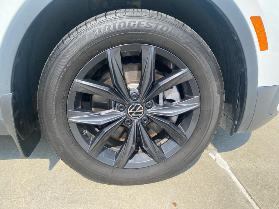 Used 2024 Volkswagen Tiguan SUV