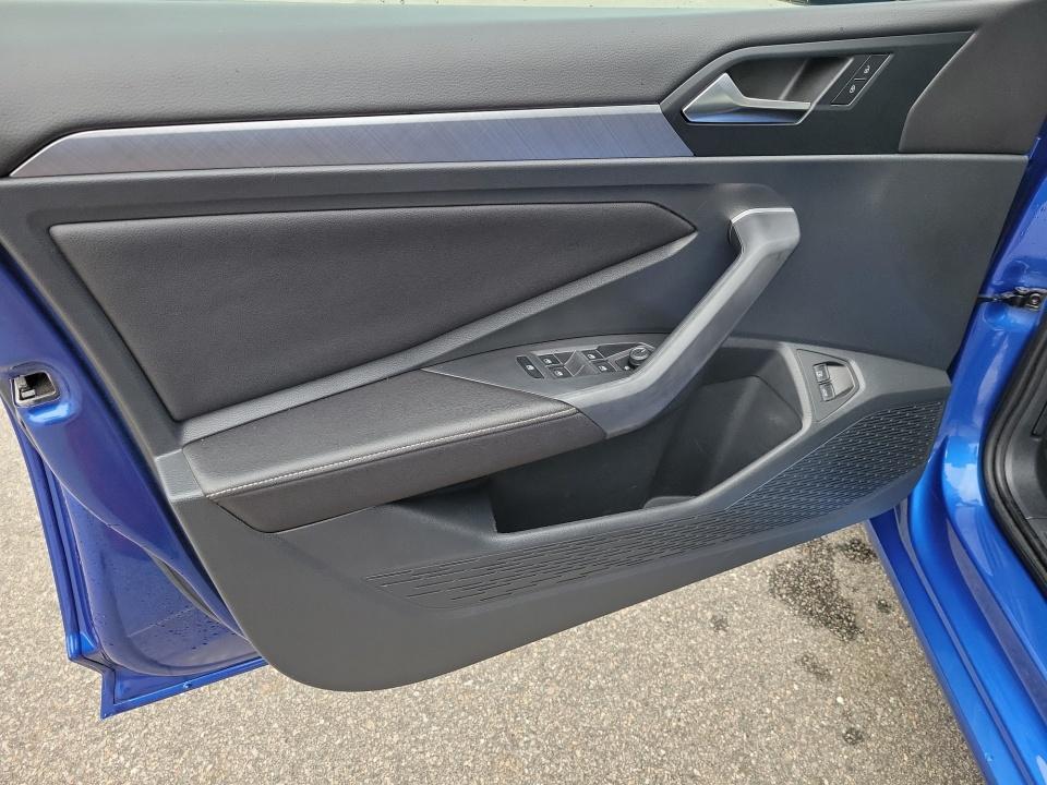 Used 2023 Volkswagen Jetta Sedan