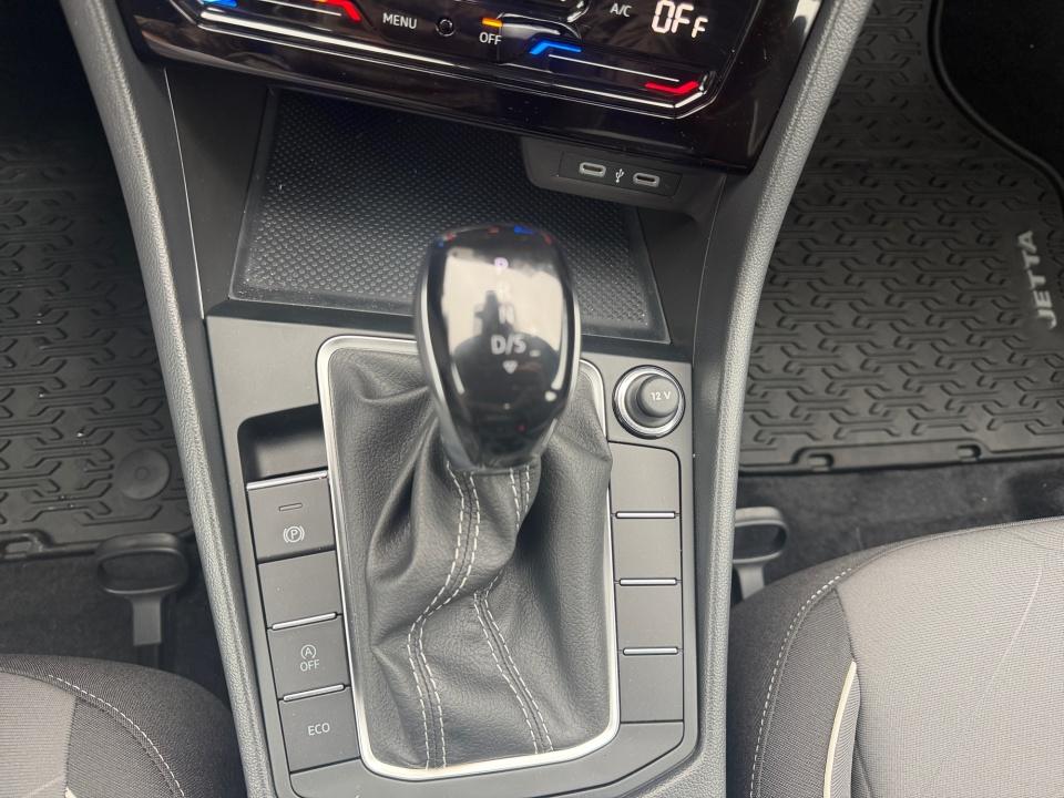 Used 2026 Volkswagen Jetta Sedan