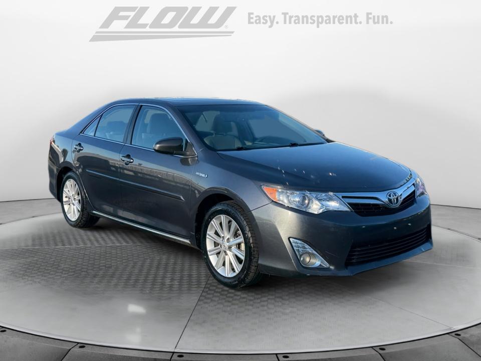 Gray 2014 Toyota Camry Hybrid Sedan Front-Wheel Drive Automatic