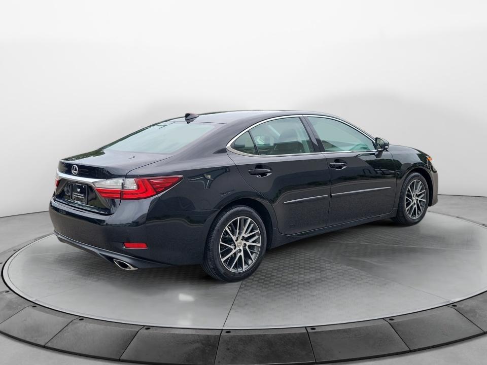 Used 2017 Lexus ES 350 Sedan
