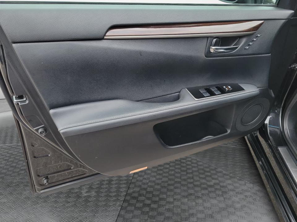Used 2017 Lexus ES 350 Sedan