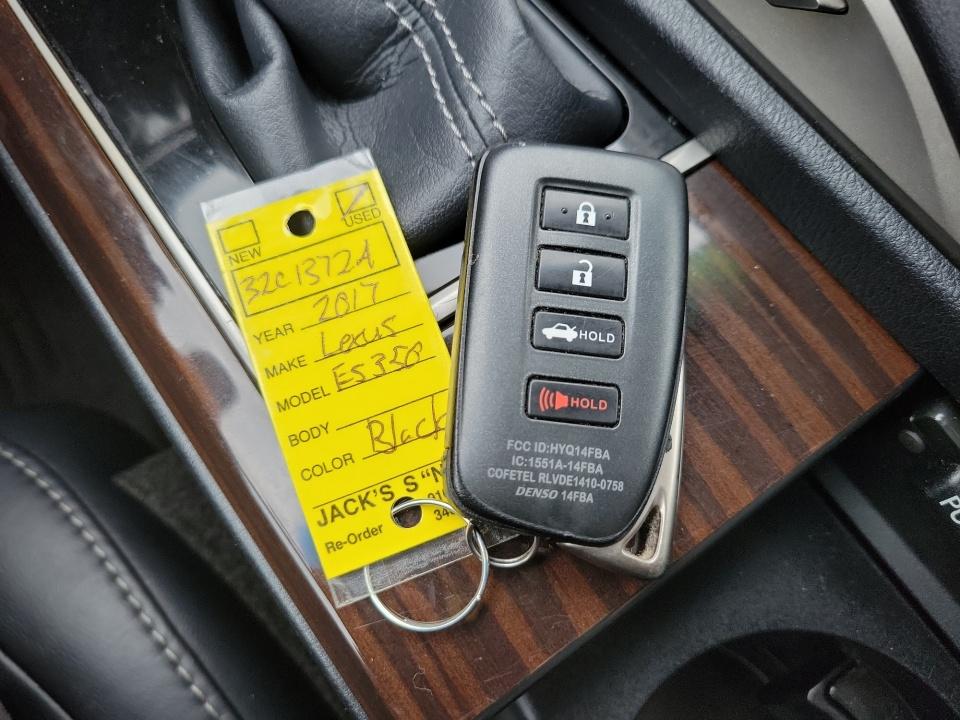 Used 2017 Lexus ES 350 Sedan
